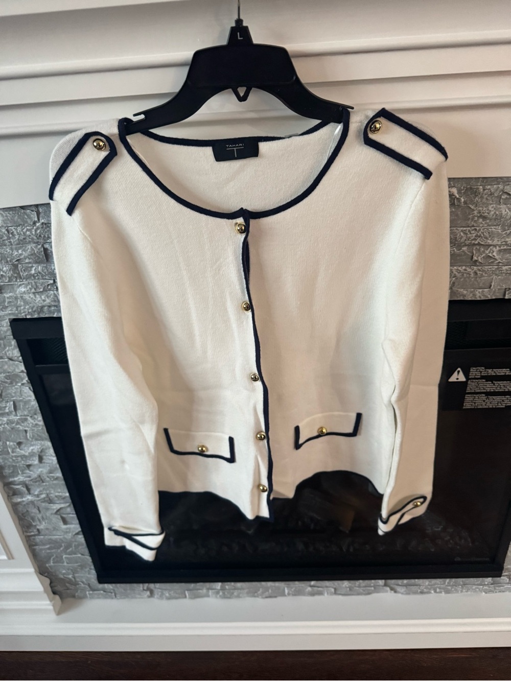 T Tahari Women's Cardigan Contrast Trim Button-Front Cardigan - Picture 1 of 14